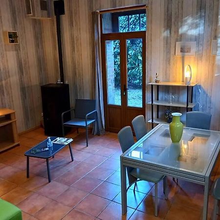 Suite Dans Le Jardin Du Chateau Agonges Zewnętrze zdjęcie