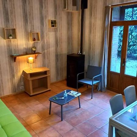 Suite Dans Le Jardin Du Chateau Agonges Zewnętrze zdjęcie