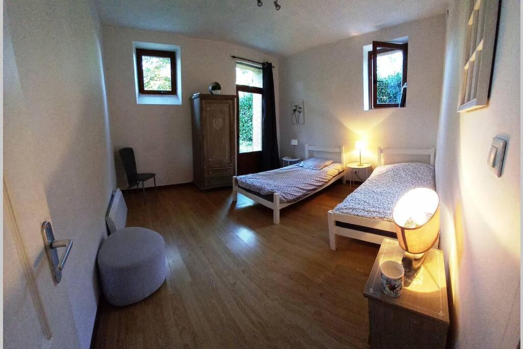 Suite Dans Le Jardin Du Chateau Agonges Zewnętrze zdjęcie