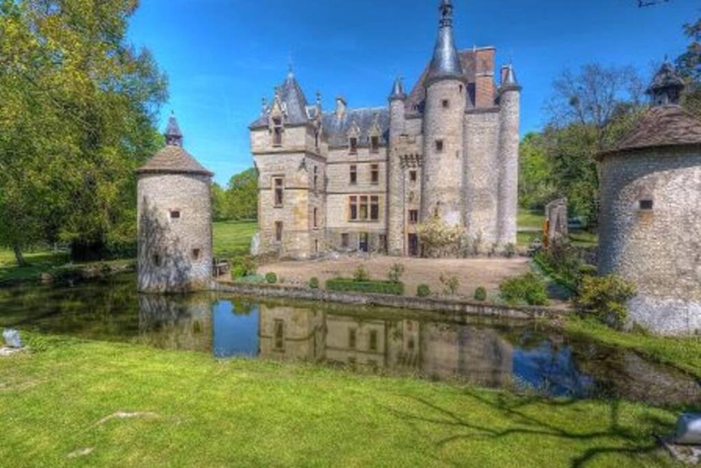 Suite Dans Le Jardin Du Chateau Agonges Zewnętrze zdjęcie